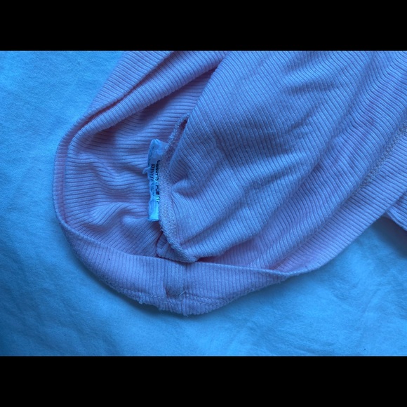 Baby pink Guess Top - Picture 3 of 4